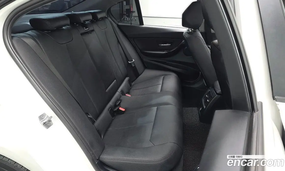 BMW 3 серия 2017 2.0 АКПП, фото 12