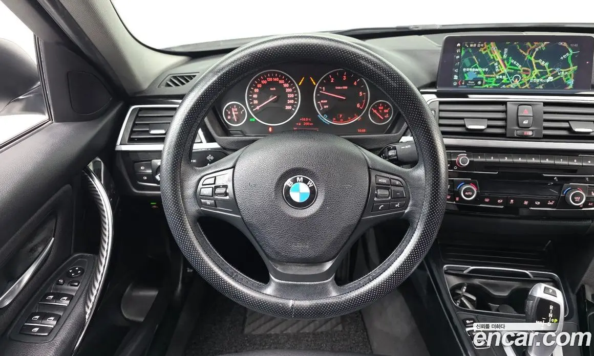 BMW 3 серия 2017 2.0 АКПП, фото 13