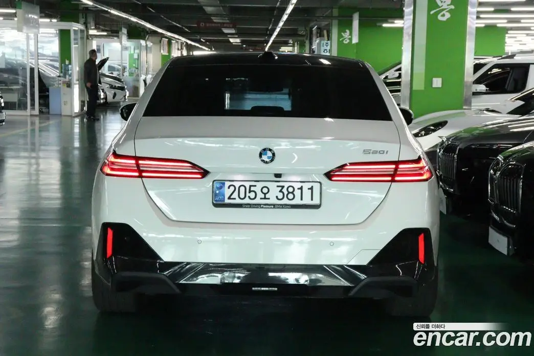 BMW 5 серия 2024 2.0 АКПП, фото 3