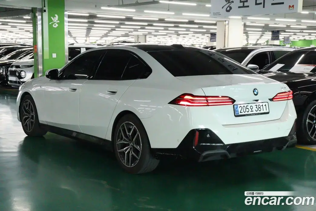 BMW 5 серия 2024 2.0 АКПП, фото 4