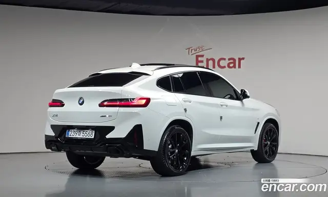 BMW X4 2025 2.0 АКПП, миниатюра 2