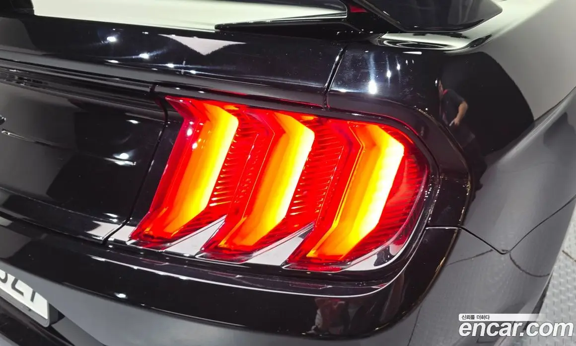 Ford Mustang 2018 2.3 АКПП, фото 9