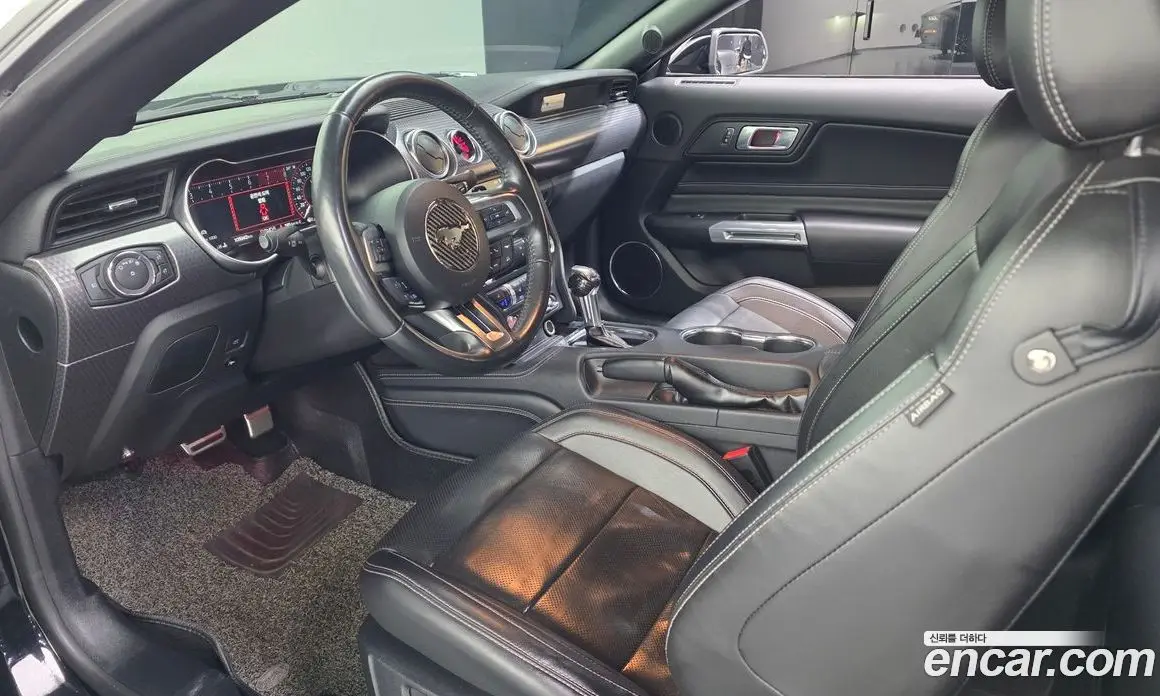 Ford Mustang 2018 2.3 АКПП, фото 10