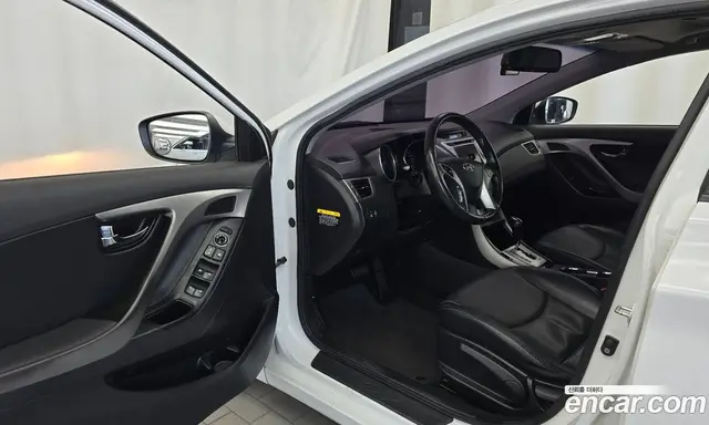 Hyundai Avante 2011 1.6 АКПП, миниатюра 10