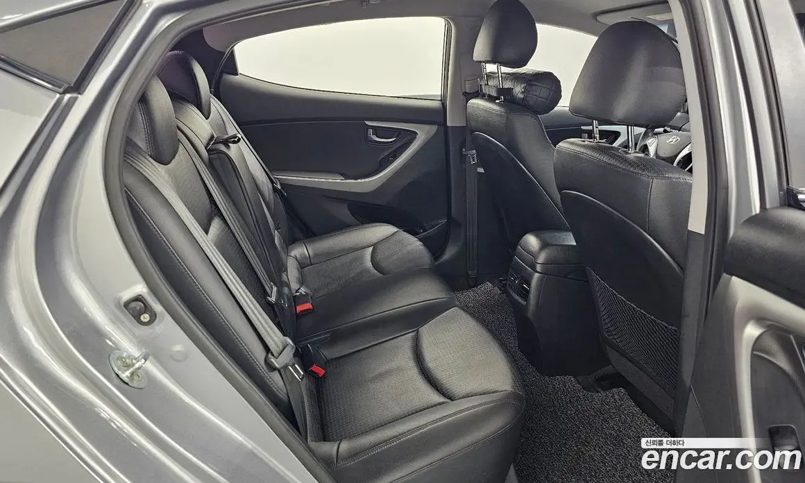 Hyundai Avante 2015 1.6 АКПП, фото 16