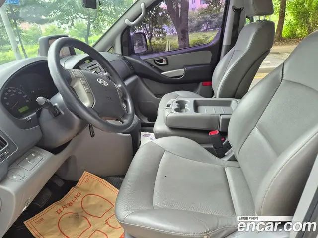 Hyundai Starex 2014 2.5 АКПП, миниатюра 10