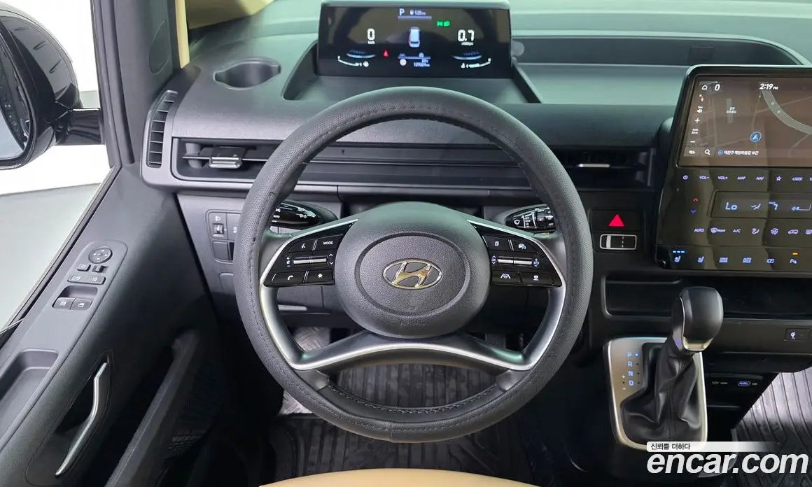 Hyundai Staria 2022 2.2 АКПП, фото 14