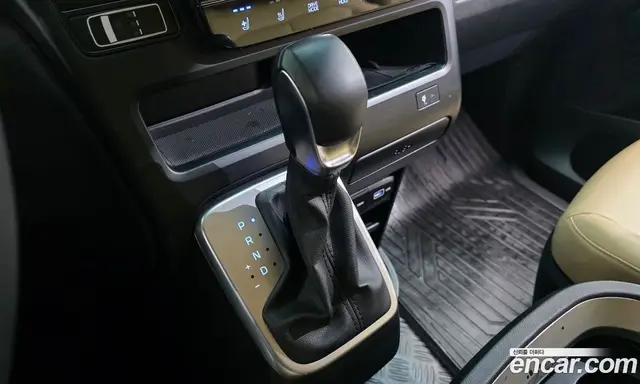 Hyundai Staria 2022 2.2 АКПП, миниатюра 9