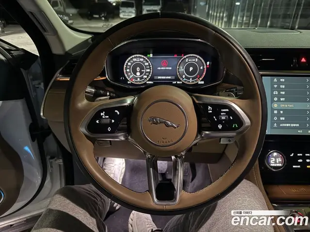 Jaguar F-Pace 2021 2.0 АКПП, миниатюра 4 Jaguar F-Pace 2021 2.0 АКПП, миниатюра 4