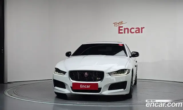 Jaguar XE 2016 3.0 АКПП, миниатюра 3 Jaguar XE 2016 3.0 АКПП, миниатюра 3