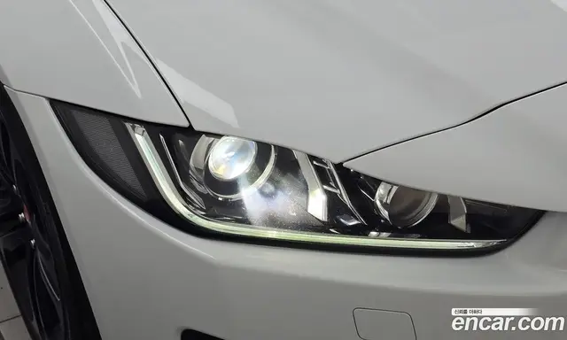 Jaguar XE 2016 3.0 АКПП, миниатюра 8 Jaguar XE 2016 3.0 АКПП, миниатюра 8