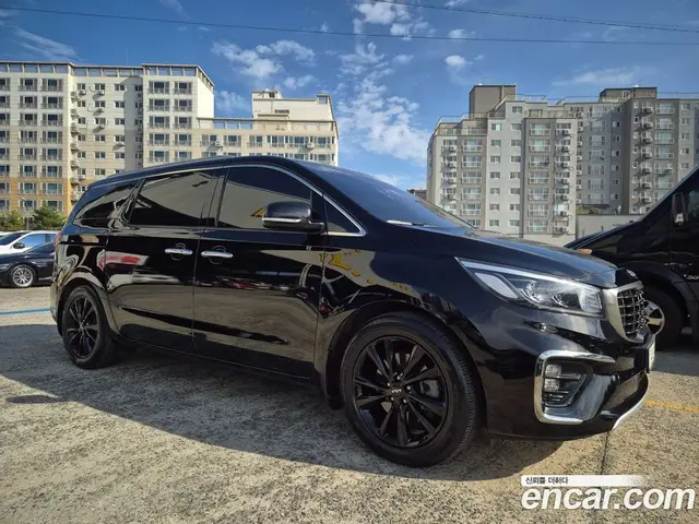 Kia Carnival 2019 2.2 АКПП, миниатюра 2