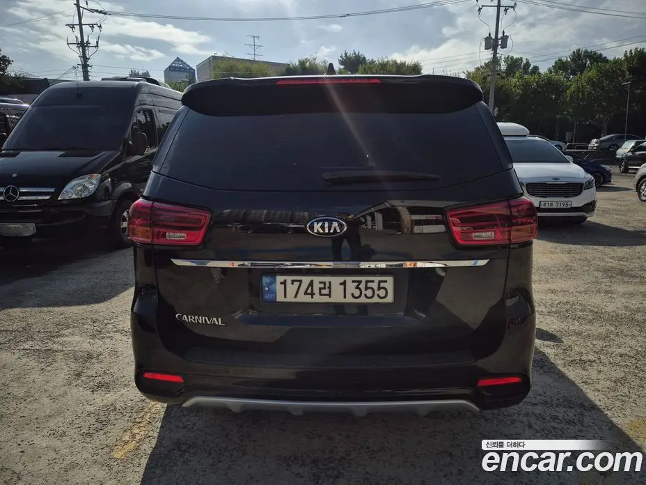 Kia Carnival 2019 2.2 АКПП, фото 5