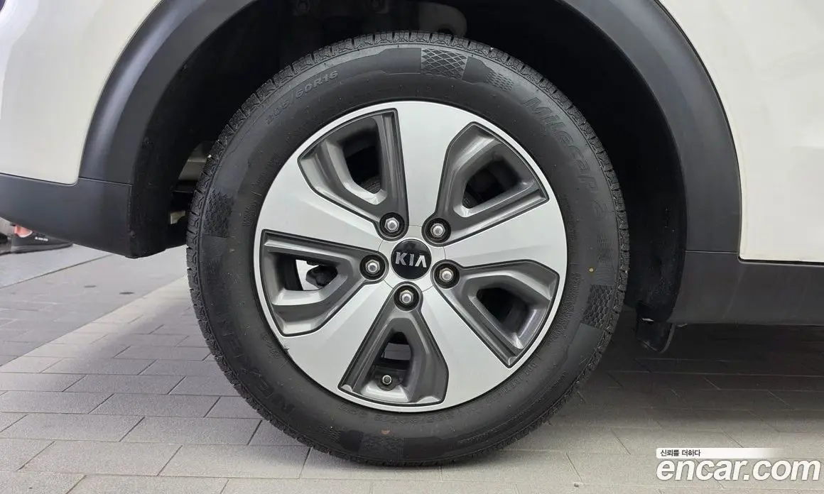Kia Niro 2016 1.6 АКПП, фото 5