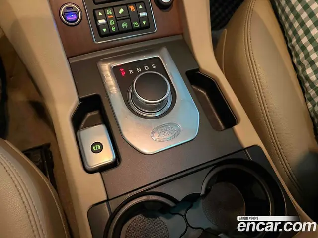 Land Rover Discovery 2016 3.0 АКПП, миниатюра 10 Land Rover Discovery 2016 3.0 АКПП, миниатюра 10