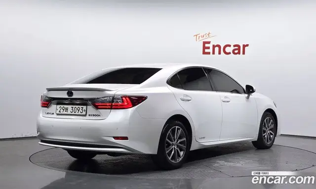 Lexus ES 2017 2.5 АКПП, миниатюра 2 Lexus ES 2017 2.5 АКПП, миниатюра 2