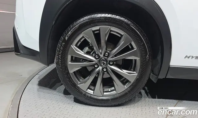 Lexus UX 2021 2.0 АКПП, миниатюра 5 Lexus UX 2021 2.0 АКПП, миниатюра 5