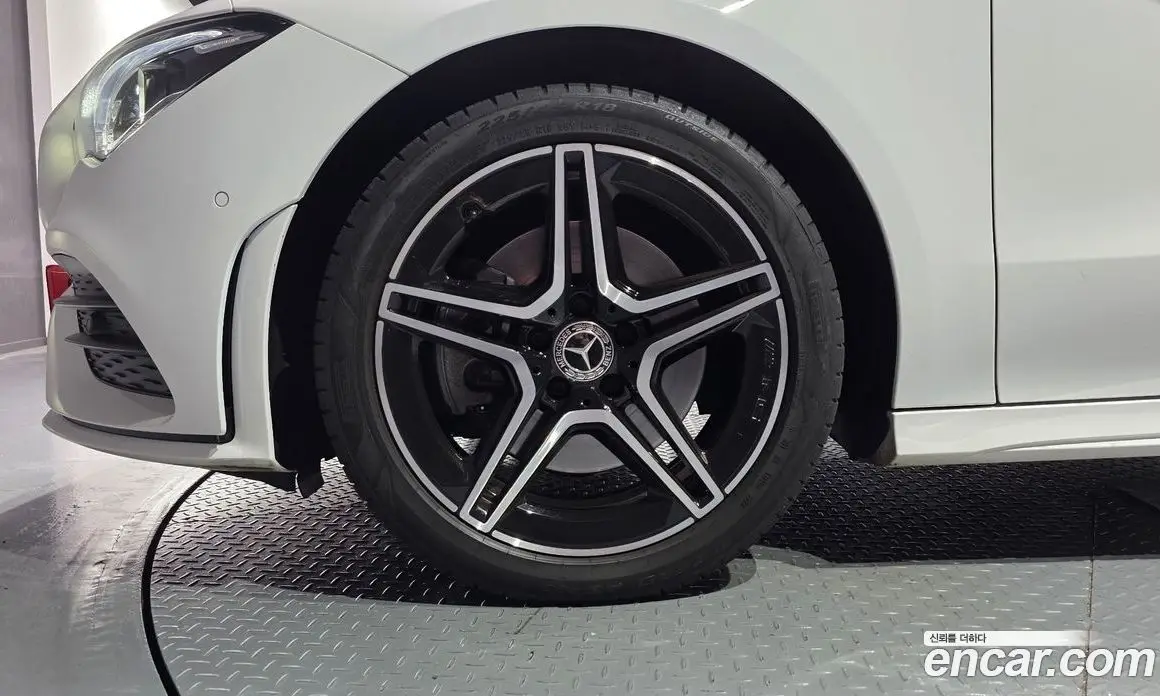 Mercedes-Benz CLA-Class 2022 2.0 АКПП, фото 5
