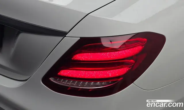Mercedes-Benz E-Class 2017 2.0 АКПП, миниатюра 9