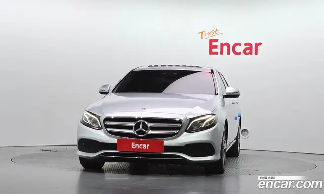 Mercedes-Benz E-Class 2018 2.0 АКПП, миниатюра 3