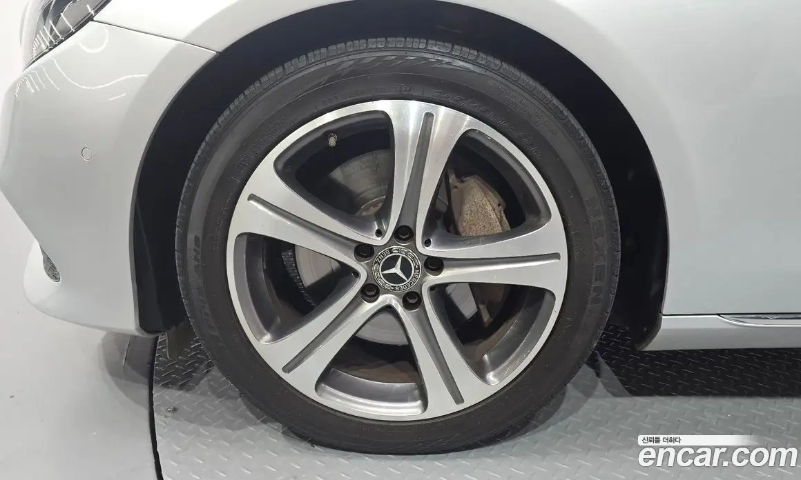 Mercedes-Benz E-Class 2018 2.0 АКПП, фото 5