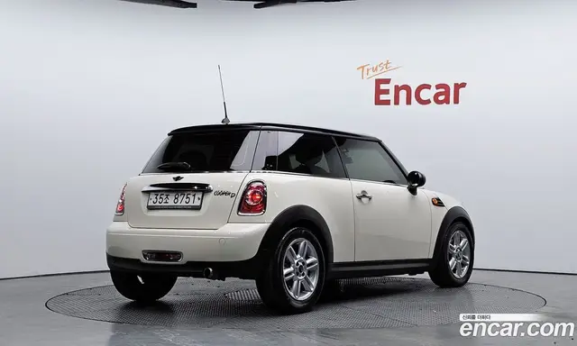 Mini Cooper, 2012, 121 781 км