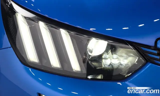 Peugeot 2008 2021 0.1 АКПП, миниатюра 8
