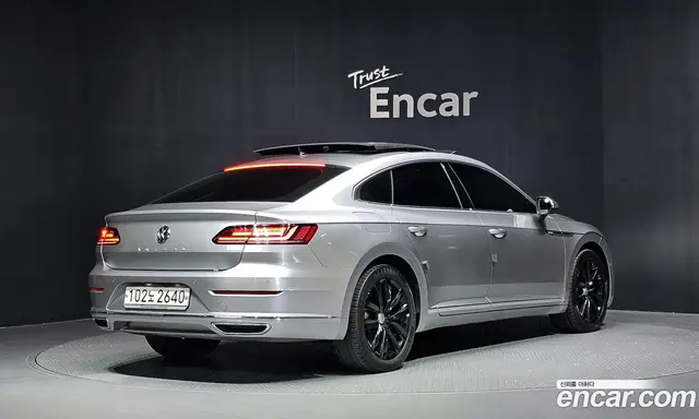 Volkswagen Arteon 2019 2.0 АКПП, миниатюра 2 Volkswagen Arteon 2019 2.0 АКПП, миниатюра 2