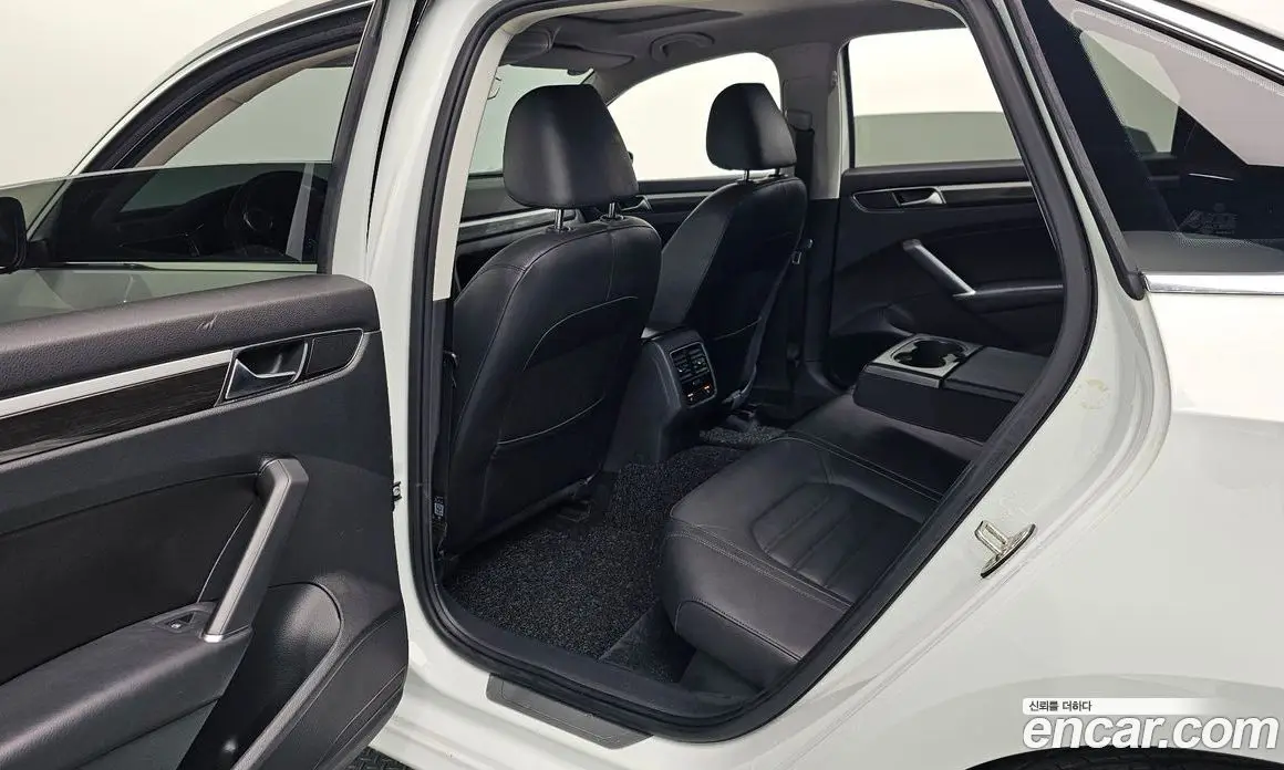 Volkswagen Passat 2018 2.0 АКПП, фото 15