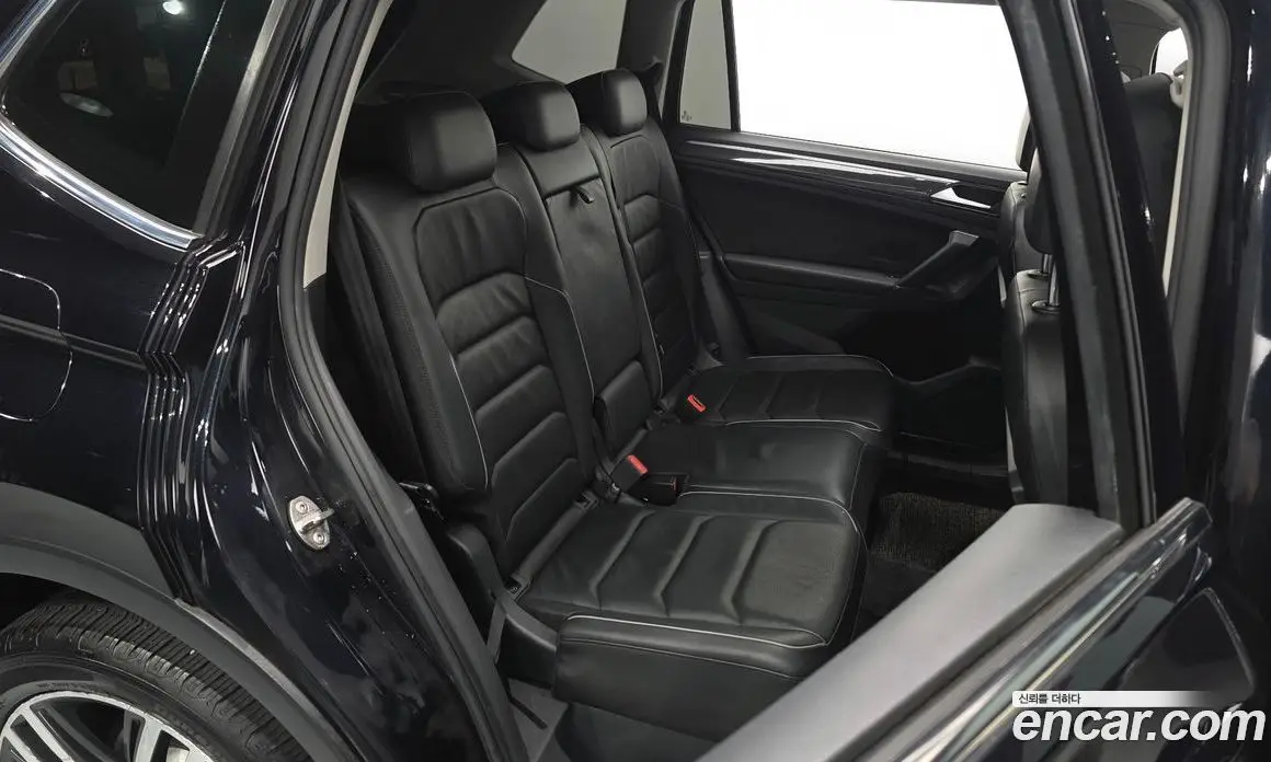 Volkswagen Tiguan 2018 2.0 АКПП, фото 12