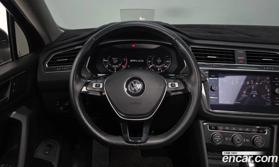 Volkswagen Tiguan 2018 2.0 АКПП, фото 14