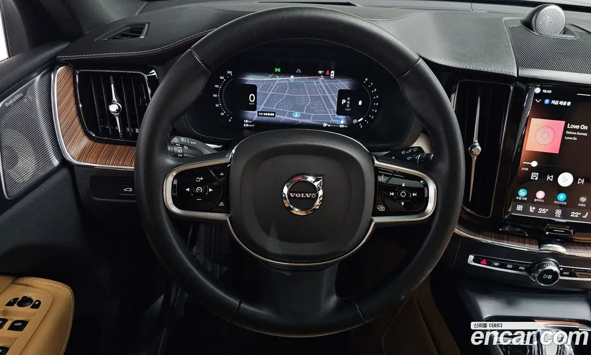 Volvo XC60 2024 2.0 АКПП, фото 18