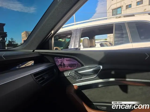 Audi e-tron 2020 АКПП, миниатюра 10
