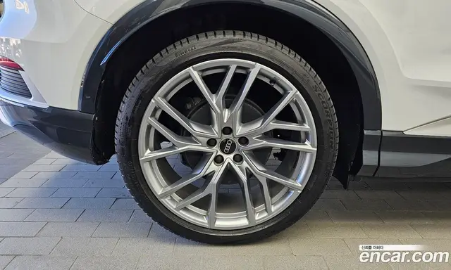 Audi Q4 e-tron 2025 0.2 АКПП, миниатюра 5 Audi Q4 e-tron 2025 0.2 АКПП, миниатюра 5