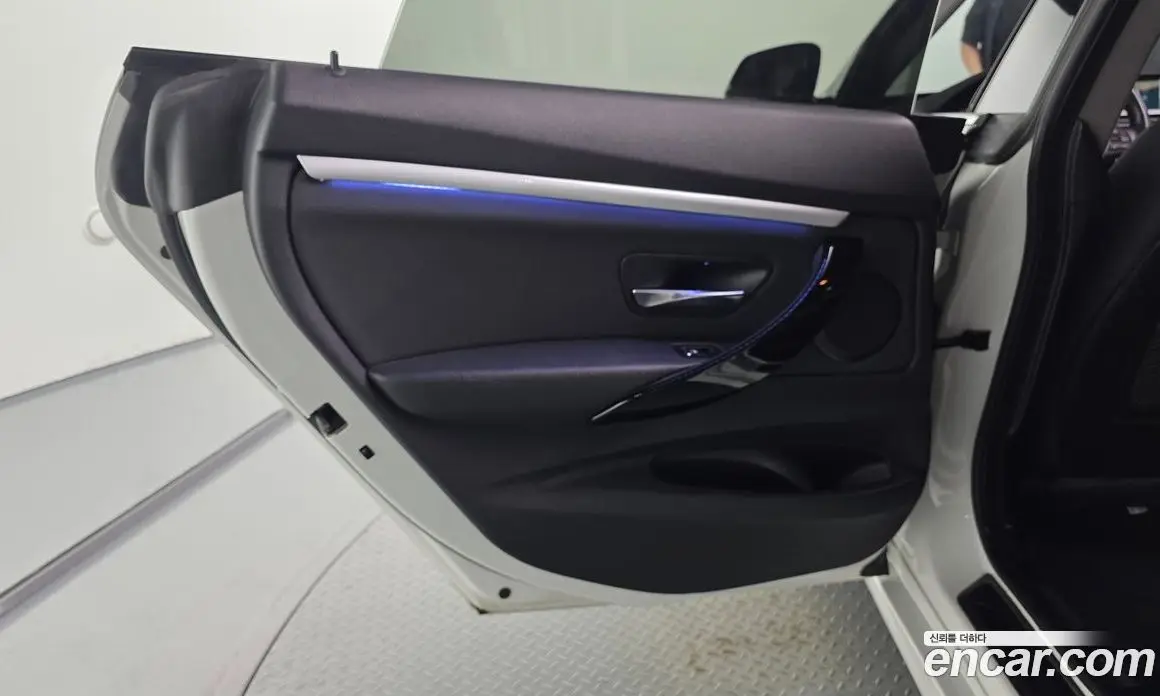 BMW 3 серия 2020 2.0 АКПП, фото 15