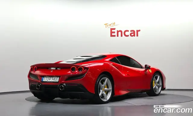 Ferrari F8, 2021, 9 374 км