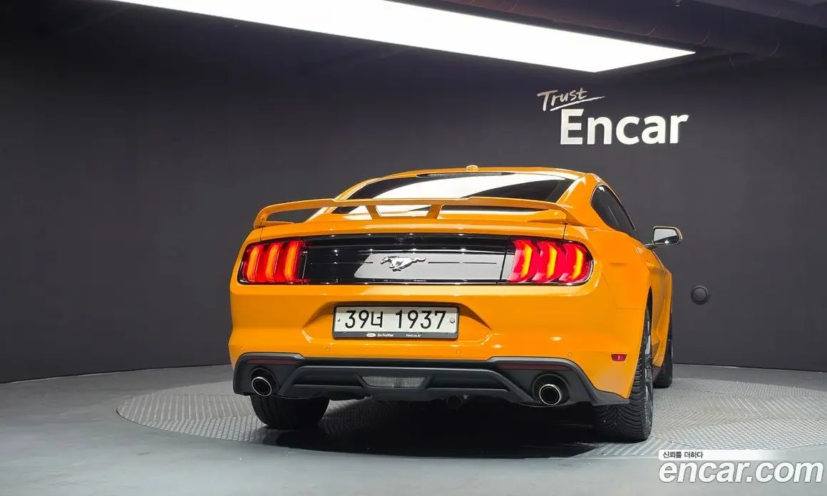 Ford Mustang 2019 2.3 АКПП, фото 4