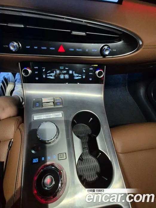 Genesis GV70 2025 2.5 АКПП, миниатюра 7