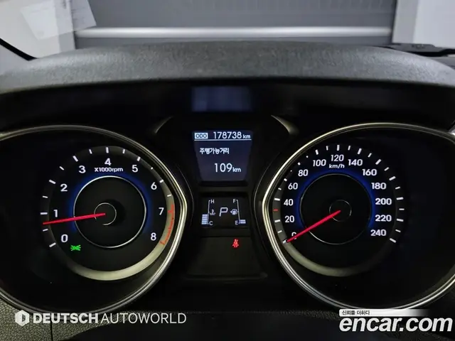 Hyundai Avante 2013 1.6 АКПП, миниатюра 8