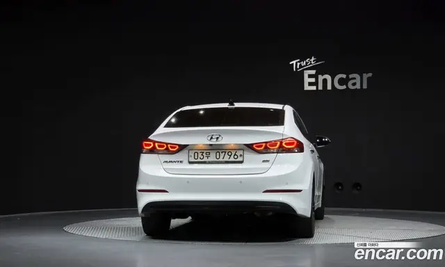 Hyundai Avante 2015 1.6 АКПП, миниатюра 3