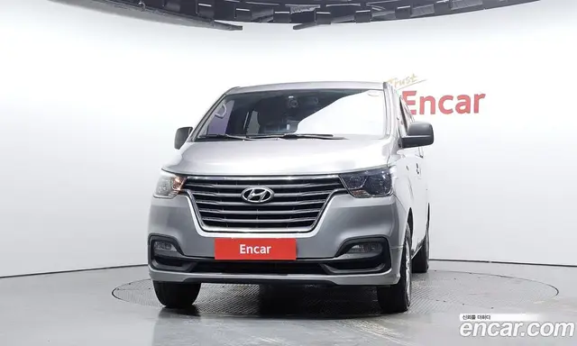 Hyundai Starex 2018 2.5 АКПП, миниатюра 3