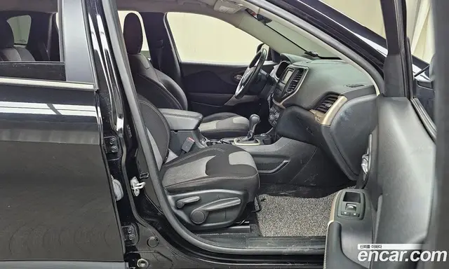 Jeep Cherokee 2017 3.2 АКПП, миниатюра 11