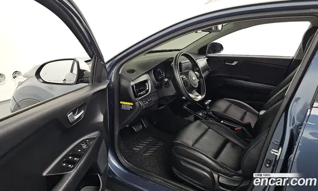 Kia Stonic 2018 1.4 АКПП, миниатюра 12