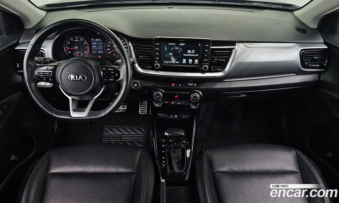 Kia Stonic 2018 1.4 АКПП, фото 9