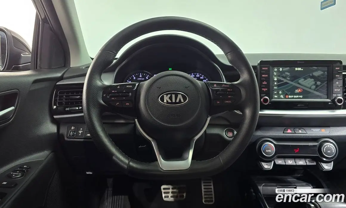 Kia Stonic 2019 1.0 АКПП, фото 19