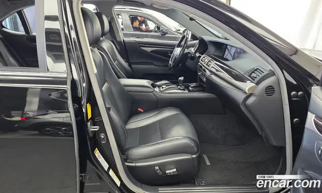 Lexus LS 2015 5.0 АКПП, миниатюра 11 Lexus LS 2015 5.0 АКПП, миниатюра 11