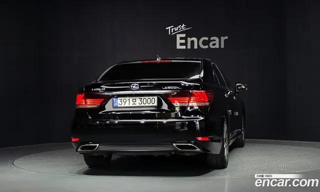 Lexus LS 2015 5.0 АКПП, миниатюра 4 Lexus LS 2015 5.0 АКПП, миниатюра 4
