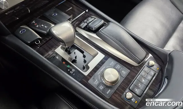 Lexus LS 2015 5.0 АКПП, миниатюра 9 Lexus LS 2015 5.0 АКПП, миниатюра 9