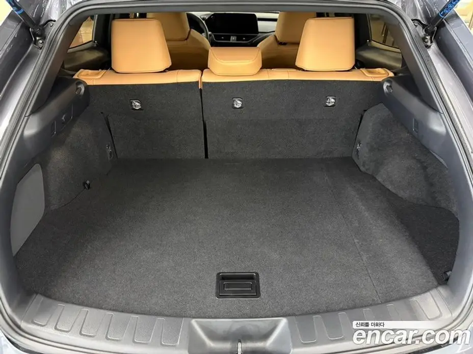 Lexus UX 2026 2.0 вариатор, фото 17 Lexus UX 2026 2.0 вариатор, фото 17