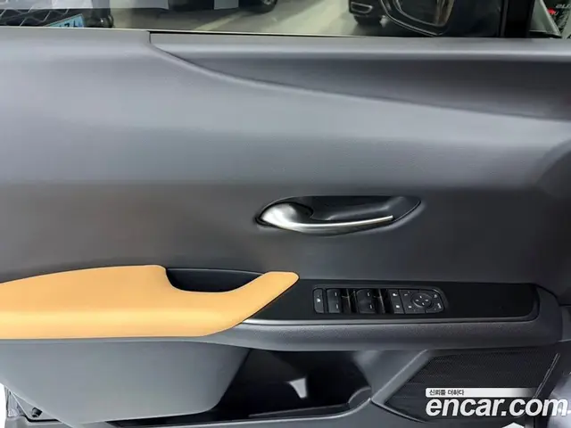 Lexus UX 2026 2.0 вариатор, миниатюра 6 Lexus UX 2026 2.0 вариатор, миниатюра 6